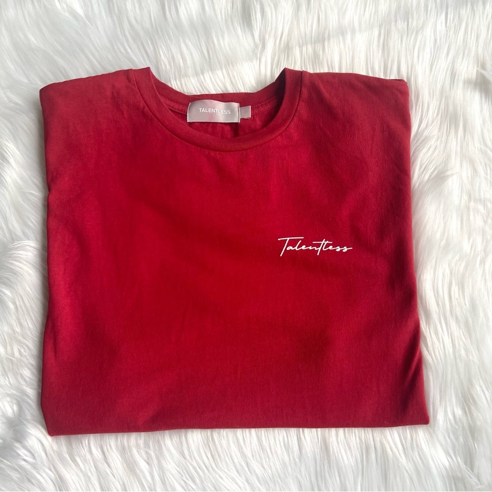 Talentless Red Short Sleeve Crew Neck T-Shirt Size Medium